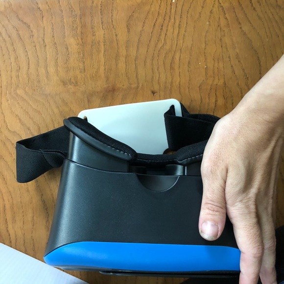 BNext VR head Set - Picture 5 of 9